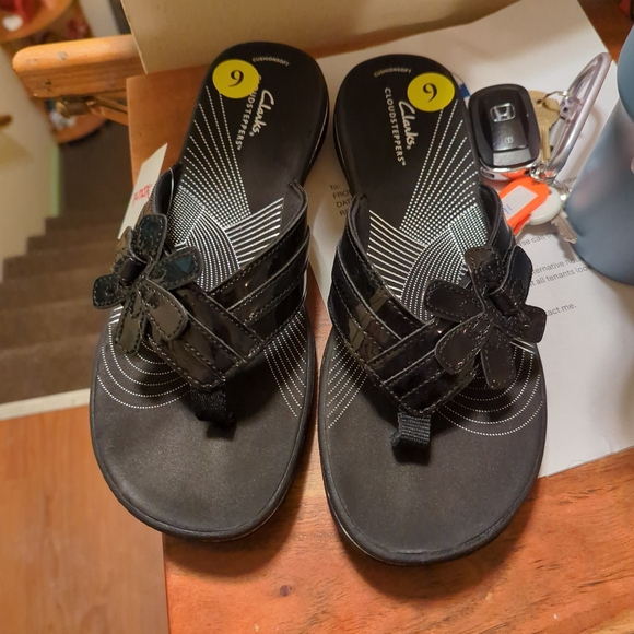 Clarks Shoes - Clarks Black Floral Sandals